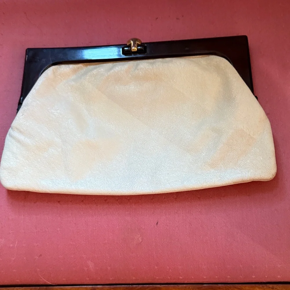 Made in Italy Expressly for Macy’s‎ Beige Leather Clutch Quiet Luxury